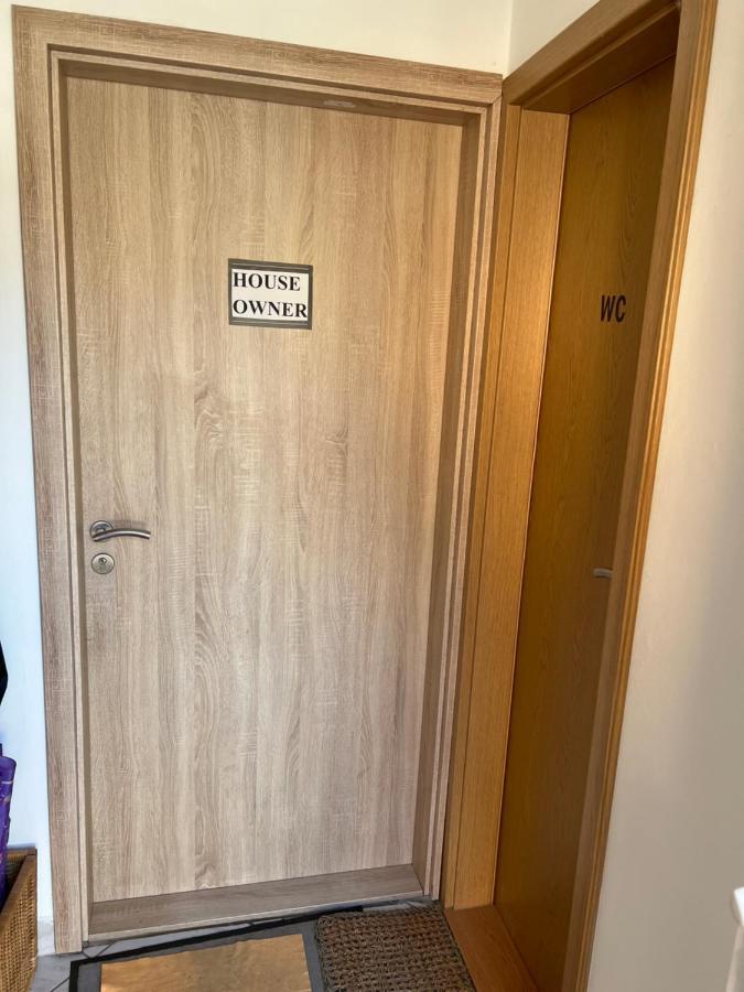 Csikos Apartman 기에네스디아스 외부 사진